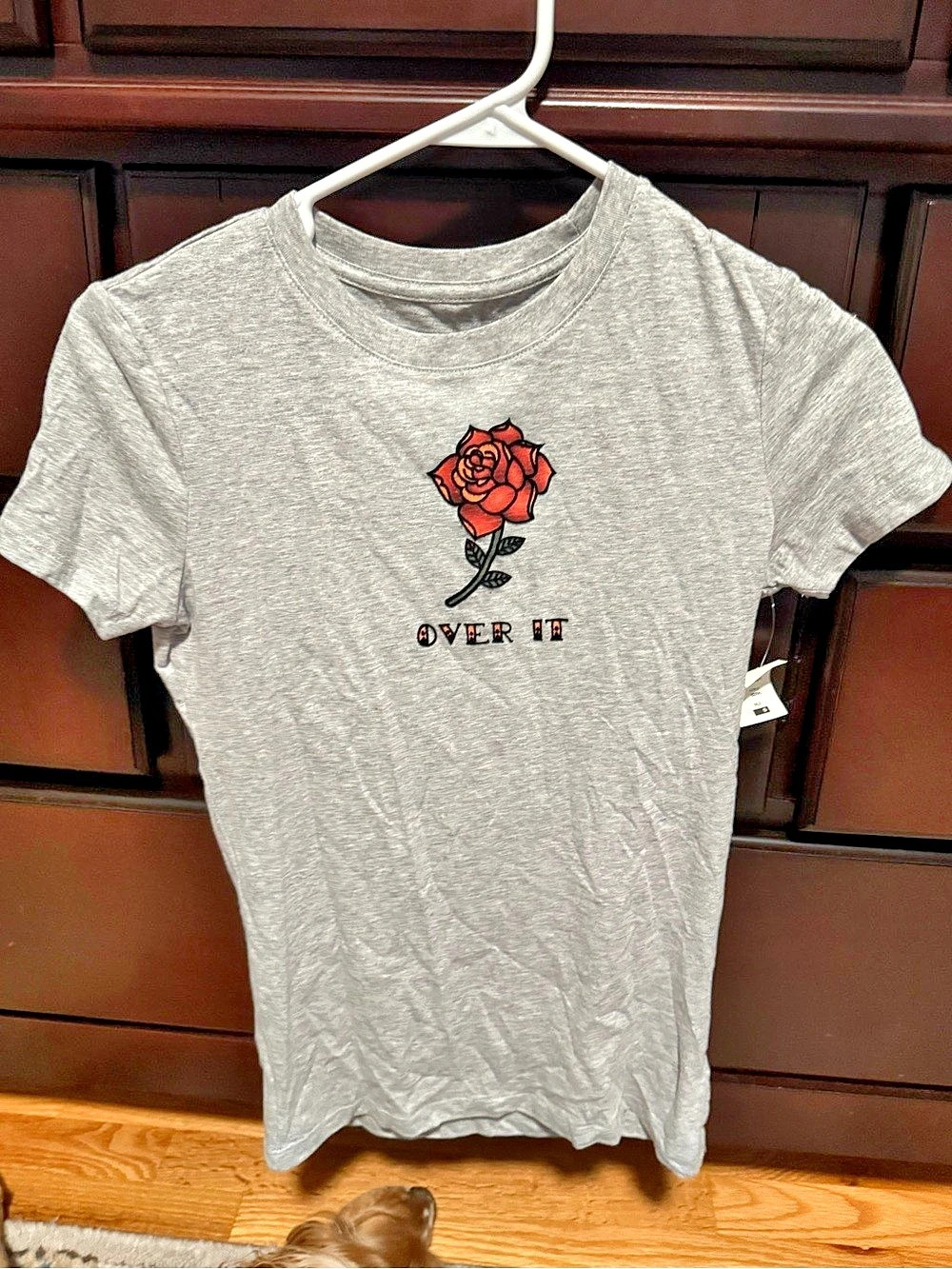 Aeropostale Over It Rose Graphic Tee Graphic Rose Tee in Gray NWT